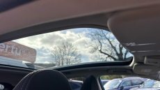 Nissan Qashqai 1.3 DiG-T N-Connecta 5dr [Glass Roof Pack] Petrol Hatchback